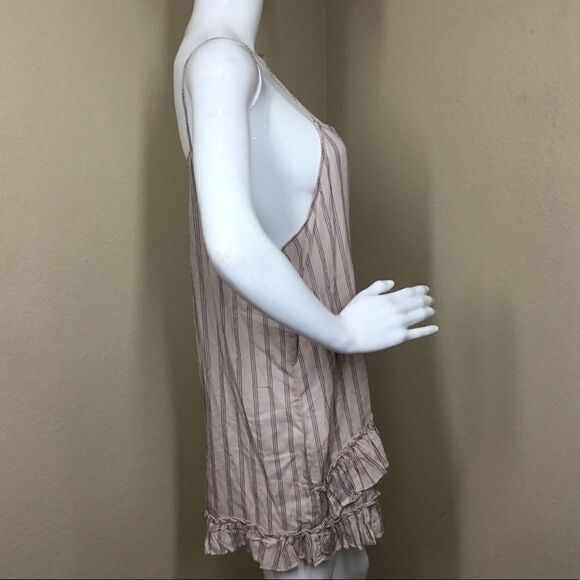 Ro & De Asymmetric Ruffled Cami (C10) - Picture 4 of 6